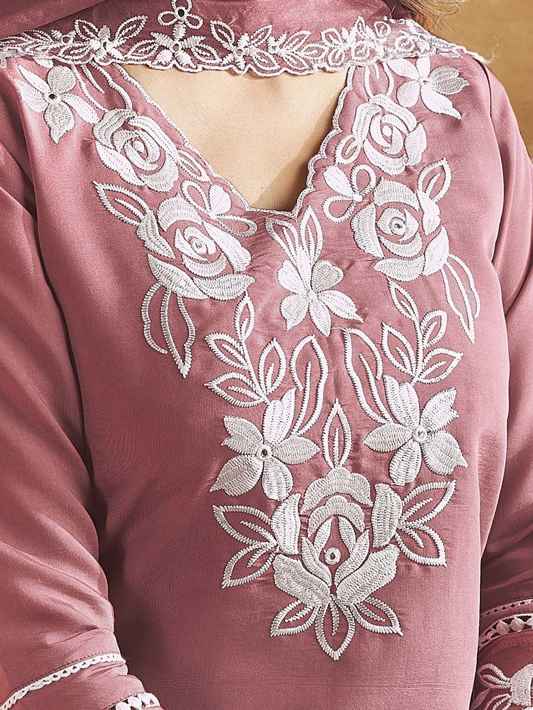 Indyancart IE Women Pink Floral Embroidered Regular Thread Work Kurta Set