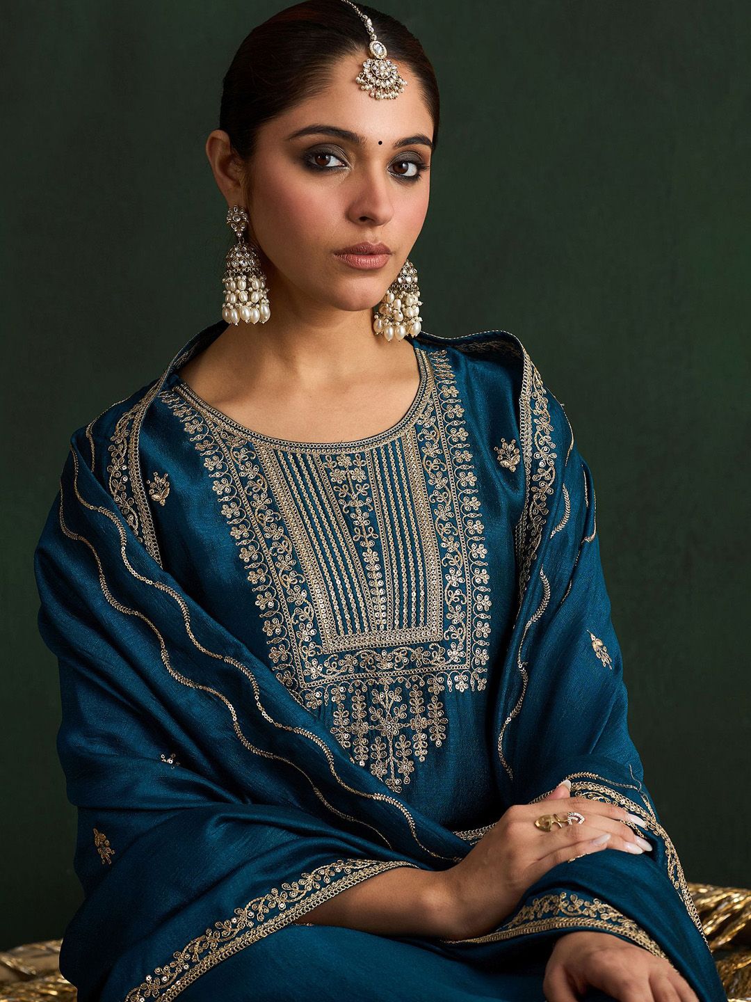 Indyancart IE Women Ethnic Motifs Embroidered Regular Kurta with Trousers & With Dupatta