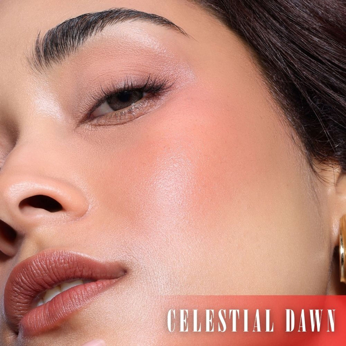 KIRO Glow On The Go 3-in-1 highlighter and blush in shade 01 Celestial Dawn, featuring a compact with luminous makeup product.