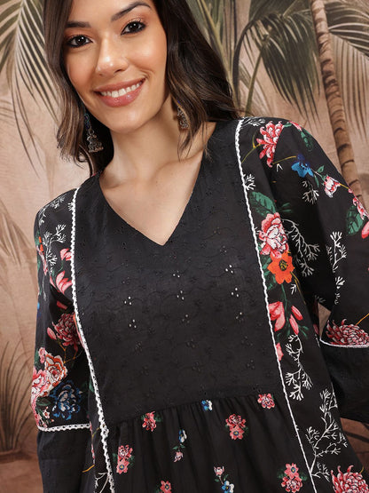Indyancart SN Women's Floral Print Pleated Schiffli Detail Cotton Kurta with Trousers