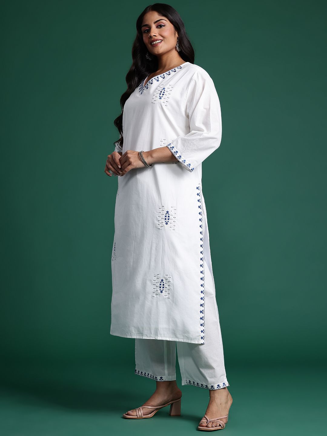 Indyancart IE Ethnic Motifs Embroidered Kurta with Trousers & Dupatta