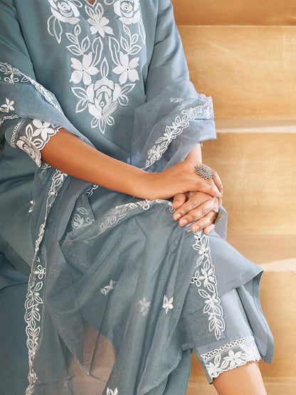 Indyancart IE Floral V-neck Embroidered Regular Thread Work Kurta with Trousers & With Dupatta