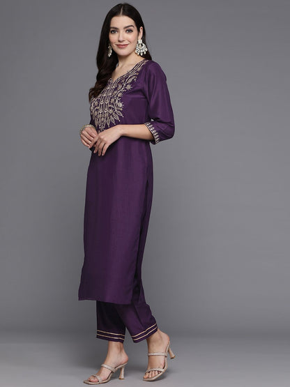 Indyancart IE Women Floral Yoke Design Regular Kurta with Trousers & With Dupatta