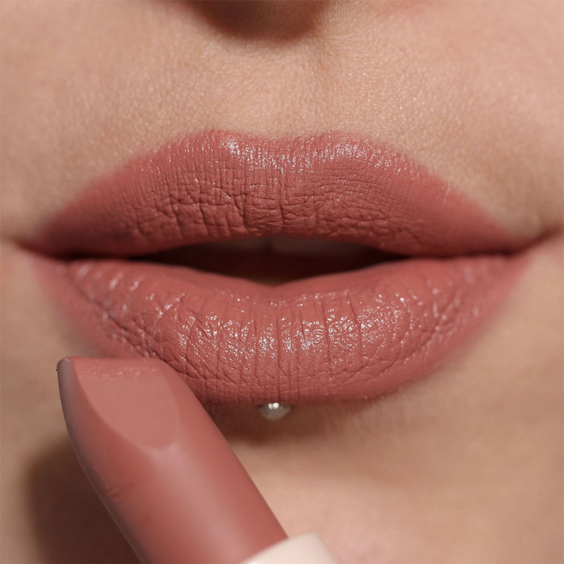 Makeup Revolution Lip Allure Soft Satin Lipstick - Wifey Dusky Pink