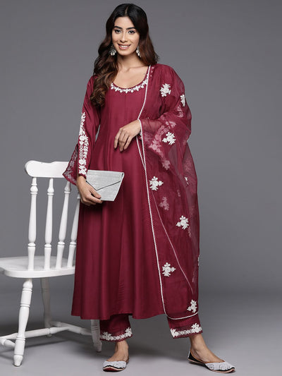 Indyancart VA Women's Embroidered Thread Work Anarkali Kurta with Trousers & With Dupatta