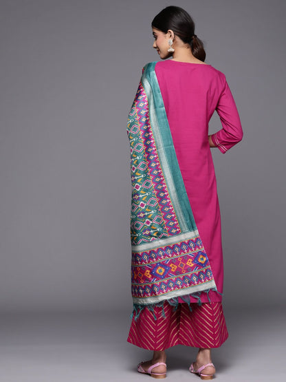 Indyancart VA Women'sFloral Printed Regular Kurta With Palazzos & Dupatta