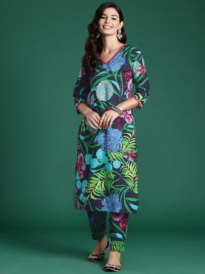 Indyancart IE Women Floral Printed Regular Pure Cotton Kurta with Trousers