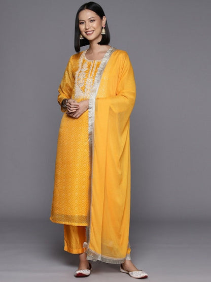 Indyancart VA Women'sBandhani Printed & Zari Detail Regular Kurta with Trousers & With Dupatta