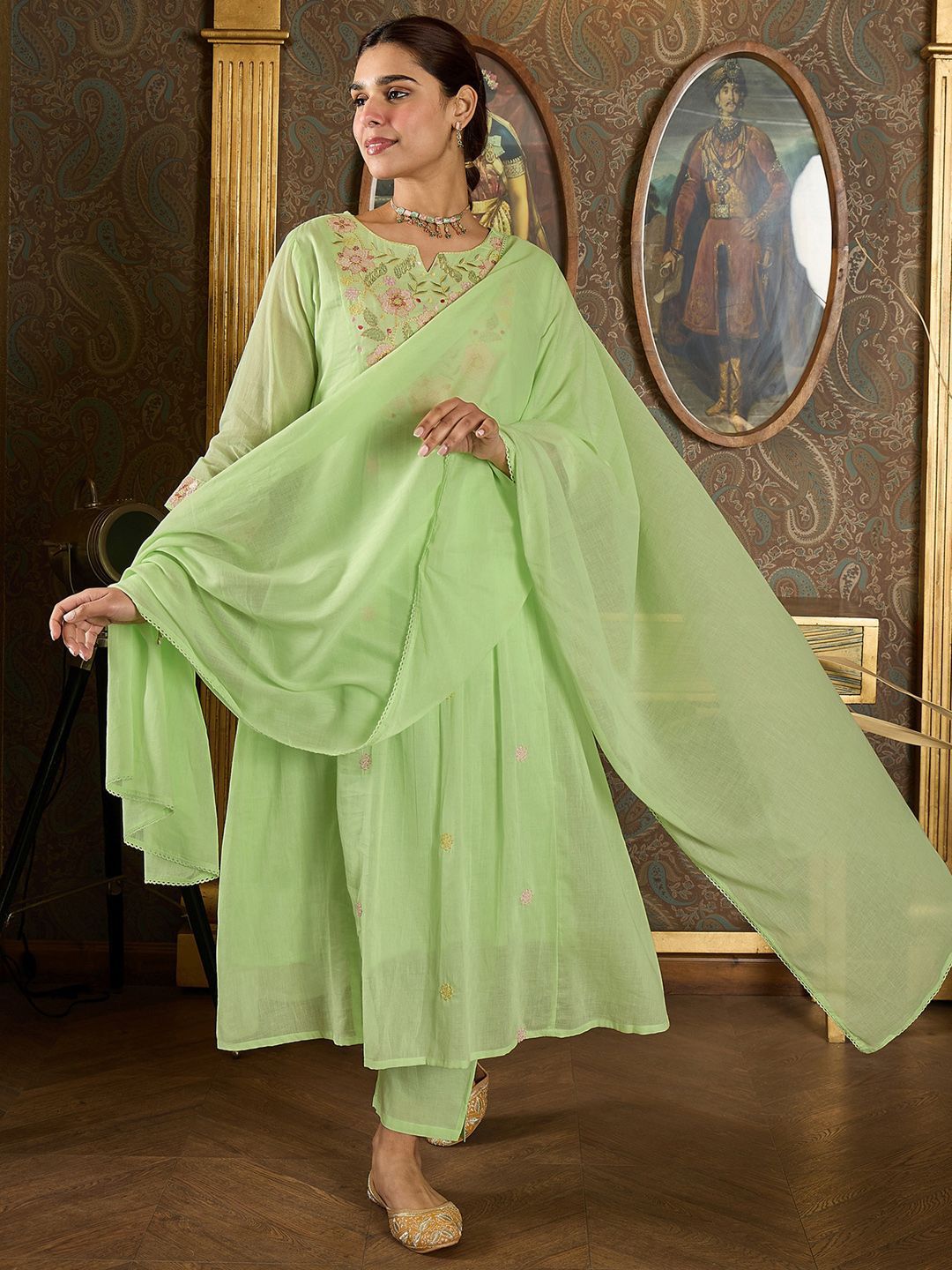Indyancart IE Floral Embroidered Empire Thread Work Pure Cotton Kurta With Trousers & Dupatta
