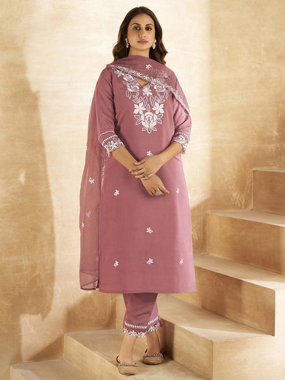Indyancart IE Women Pink Floral Embroidered Regular Thread Work Kurta Set