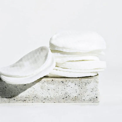 Celimax Ji Woo Gae Heartleaf BHA Peeling Pad with exfoliating, calming, and sebum-control properties, shown with the product on a white background.