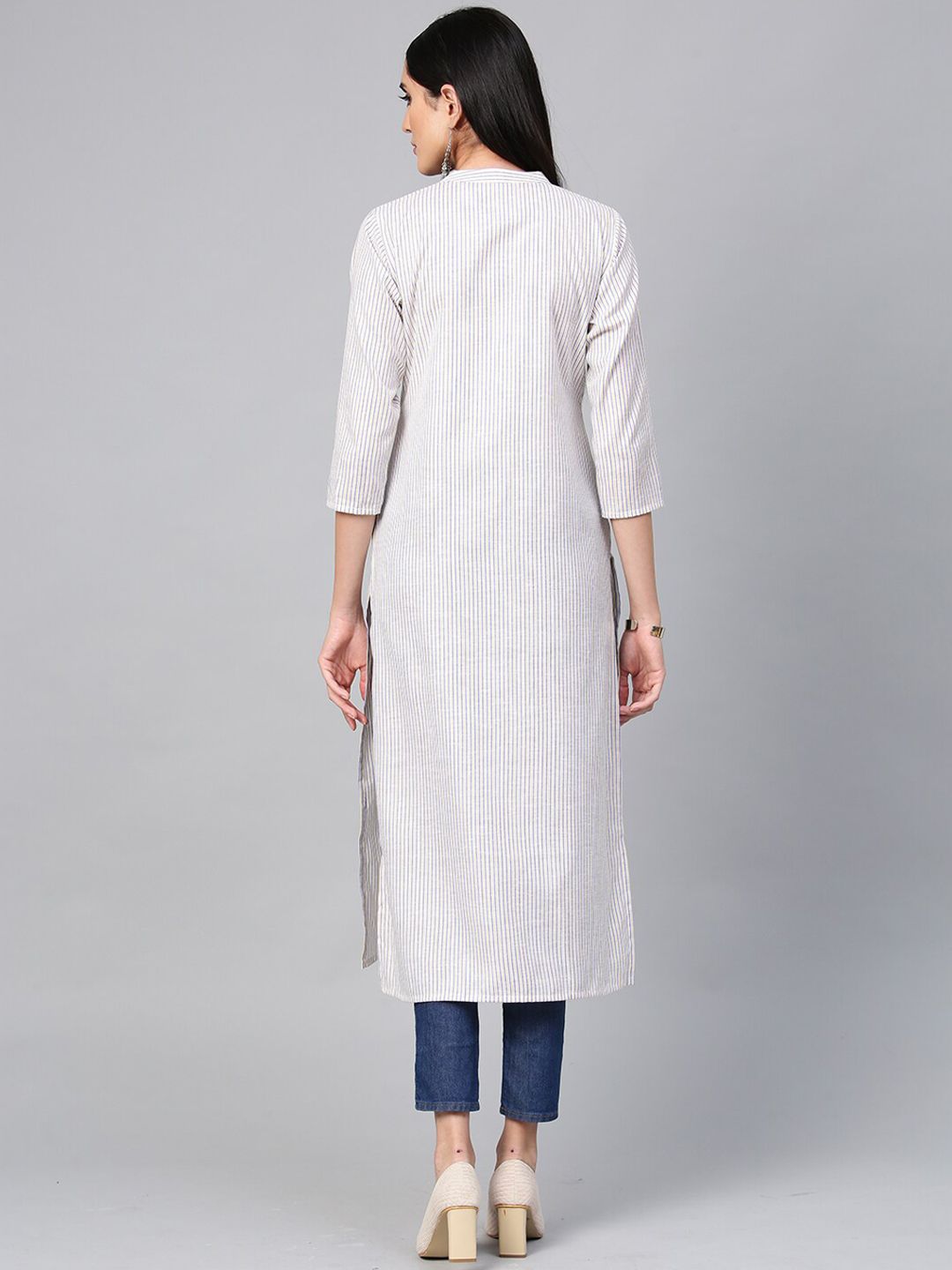 Indyancart IE Women Blue & White Striped Cotton Kurta