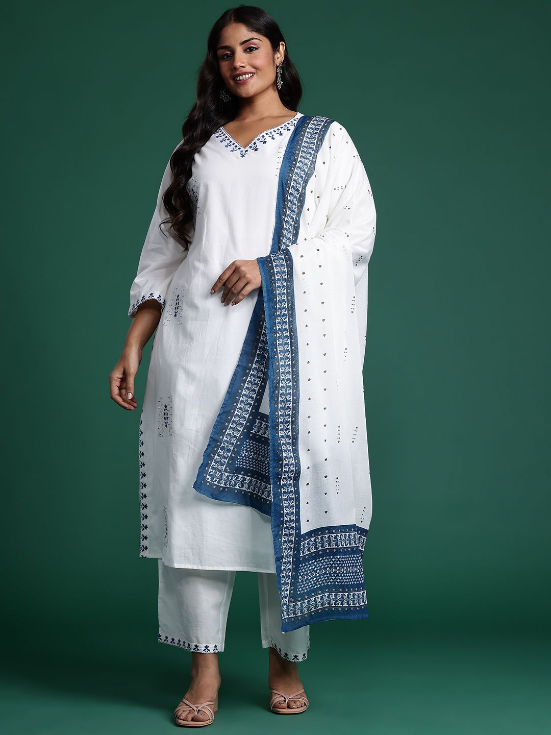 Indyancart IE Ethnic Motifs Embroidered Kurta with Trousers & Dupatta