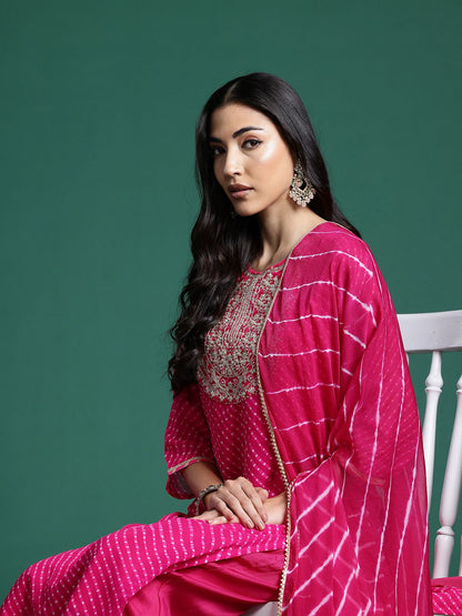 Indyancart IE Leheriya Printed Zari Kurta With Trousers & Dupatta