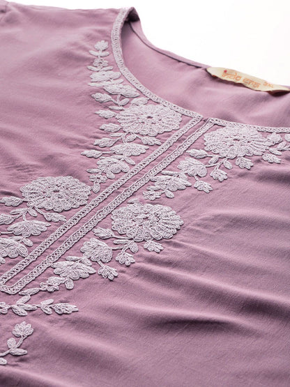 Indyancart IE Plus Size Floral Embroidered Thread Work Kurta With Trousers & Dupatta
