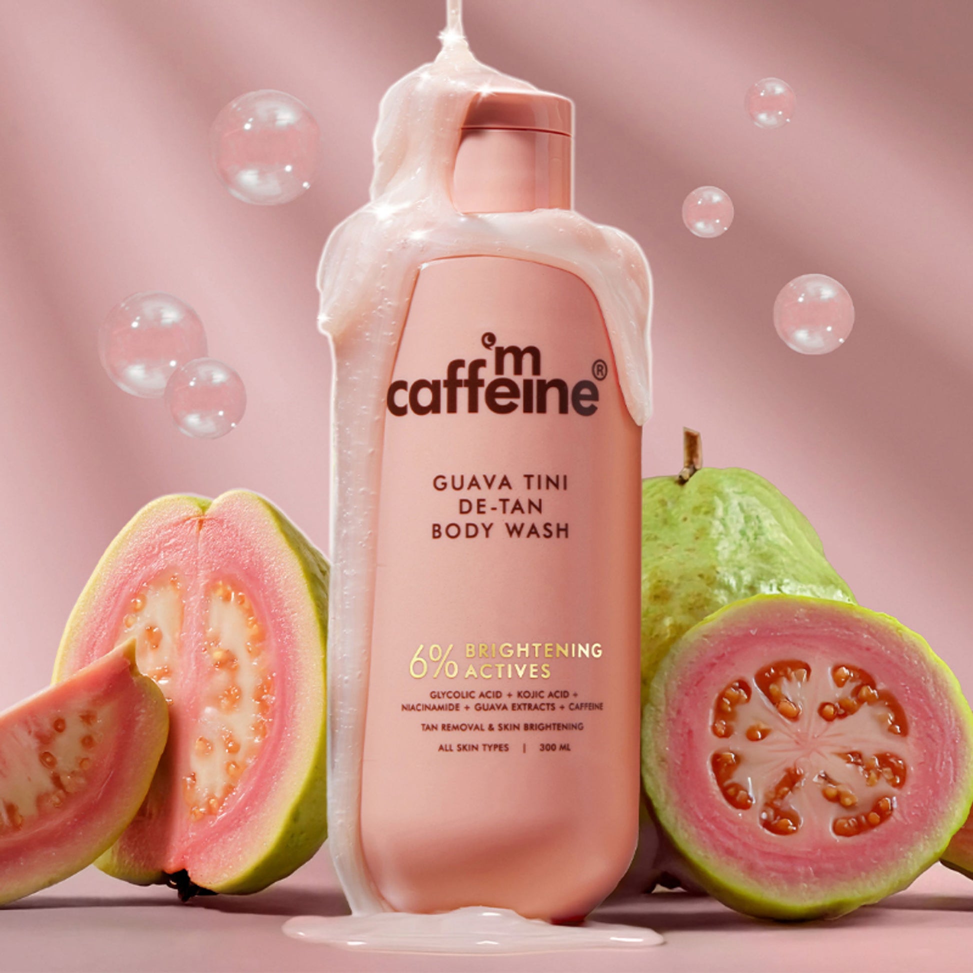 mCaffeine 1% Glycolic Acid Detan Body Wash, 5% Niacinamide-Kojic Acid Reduces Dark Spots & Brightens