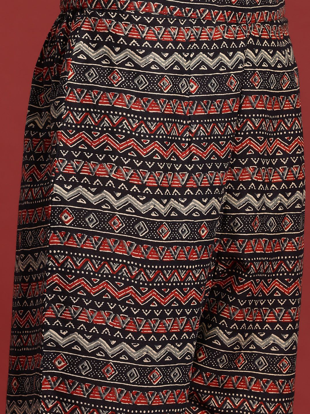 Indyancart IE Floral Printed Pure Cotton Kurta With Trousers & Dupatta