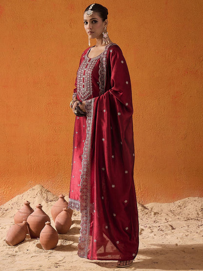 Indyancart IE Ethnic Motifs Embroidered Thread Work Straight Kurta With Trousers & Dupatta