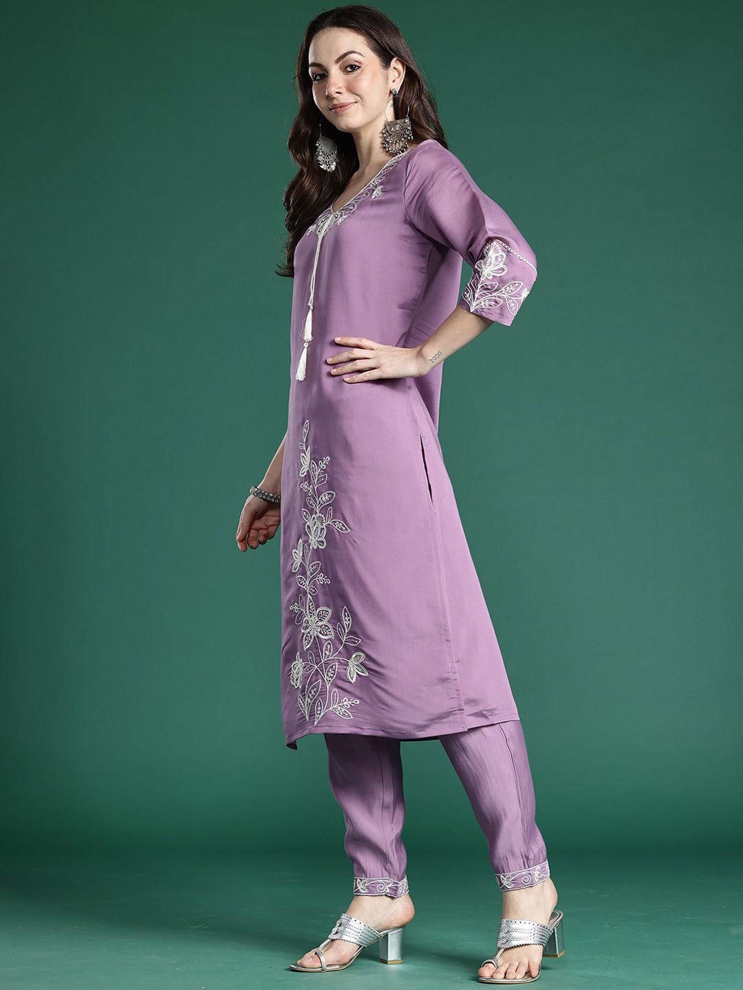 Indyancart IE Women Floral Embroidered Regular Kurta with Trousers & With Dupatta