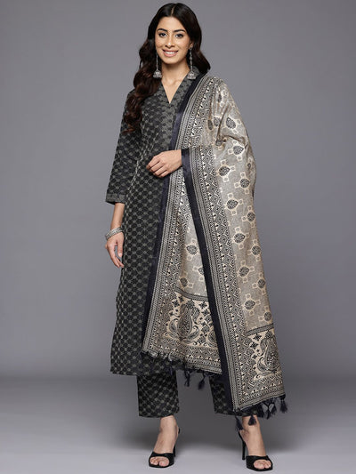 Indyancart VA Women'sWoven Design Kurta with Trousers & With Dupatta