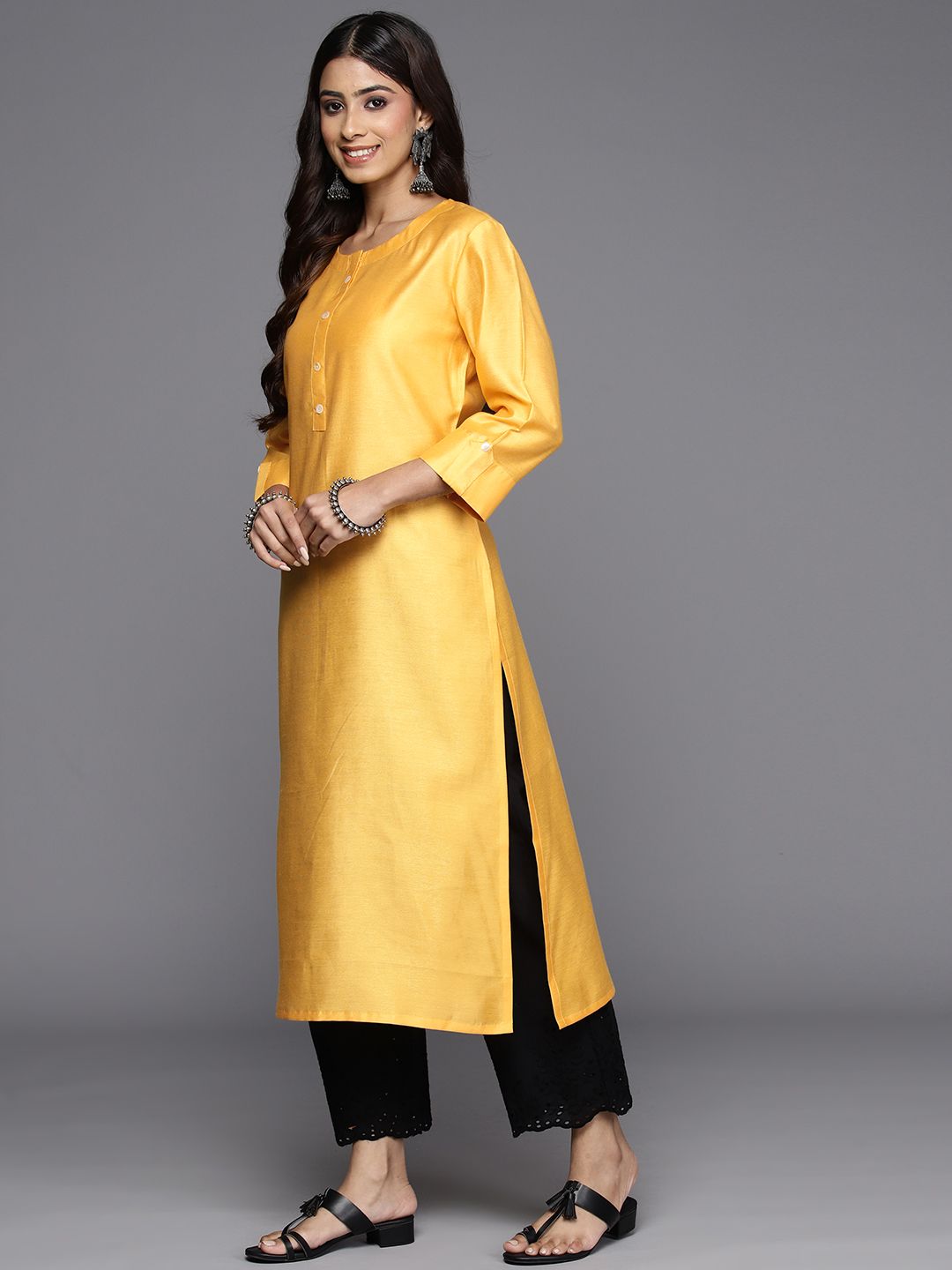 Dhiyona IE Pack Of 2 Solid Straight Liva Kurta
