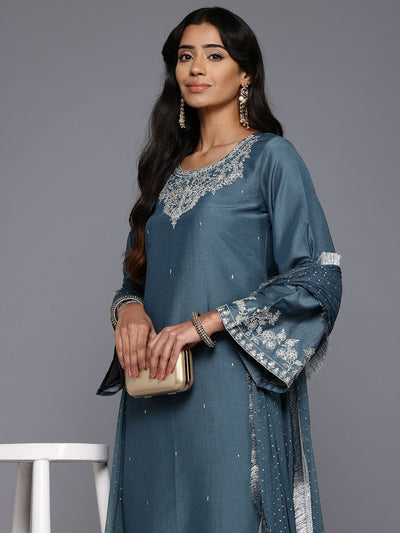 Indyancart VA Women'sFloral Embroidered Kurta With Trousers & Dupatta