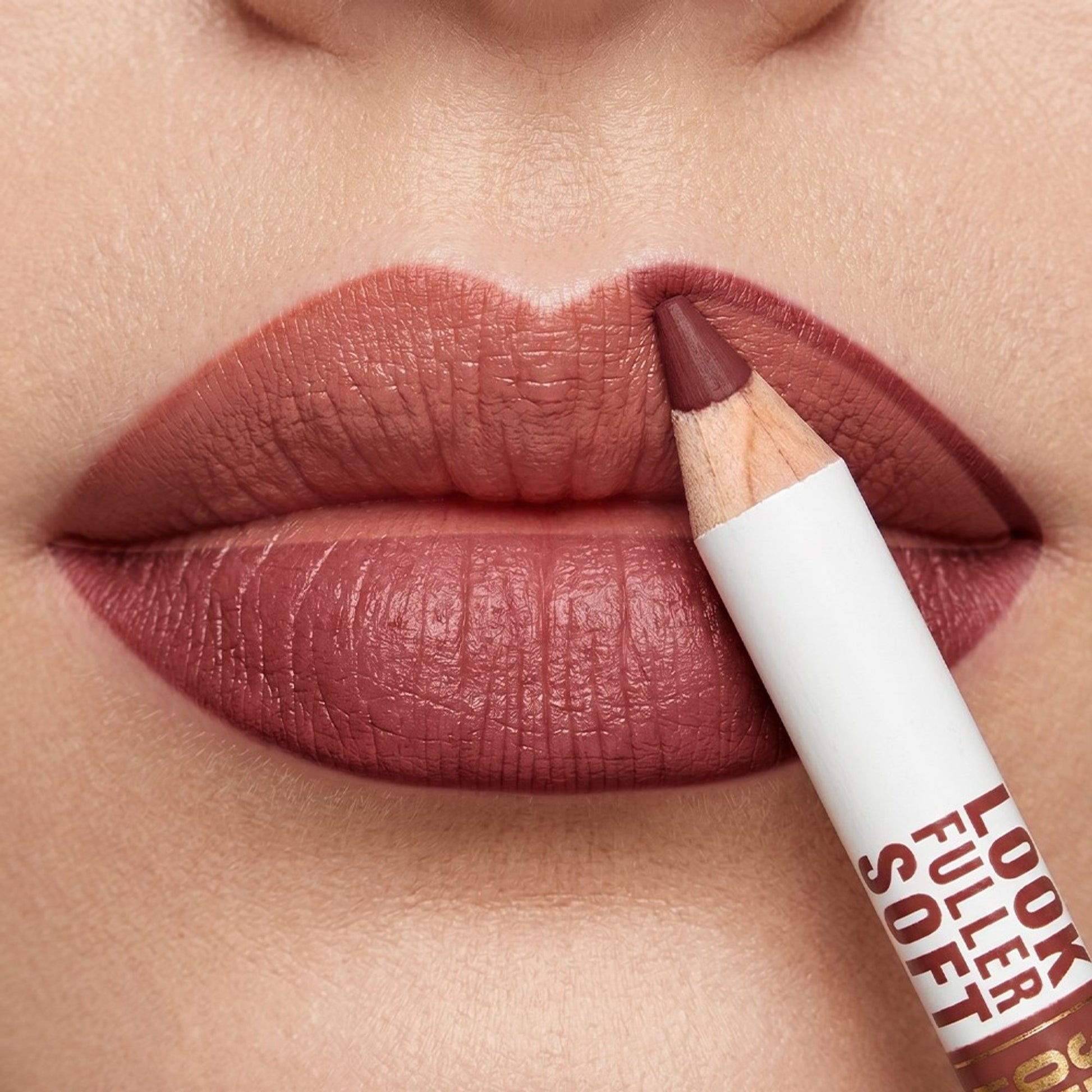 Character Shape Of You Lipliner - C708