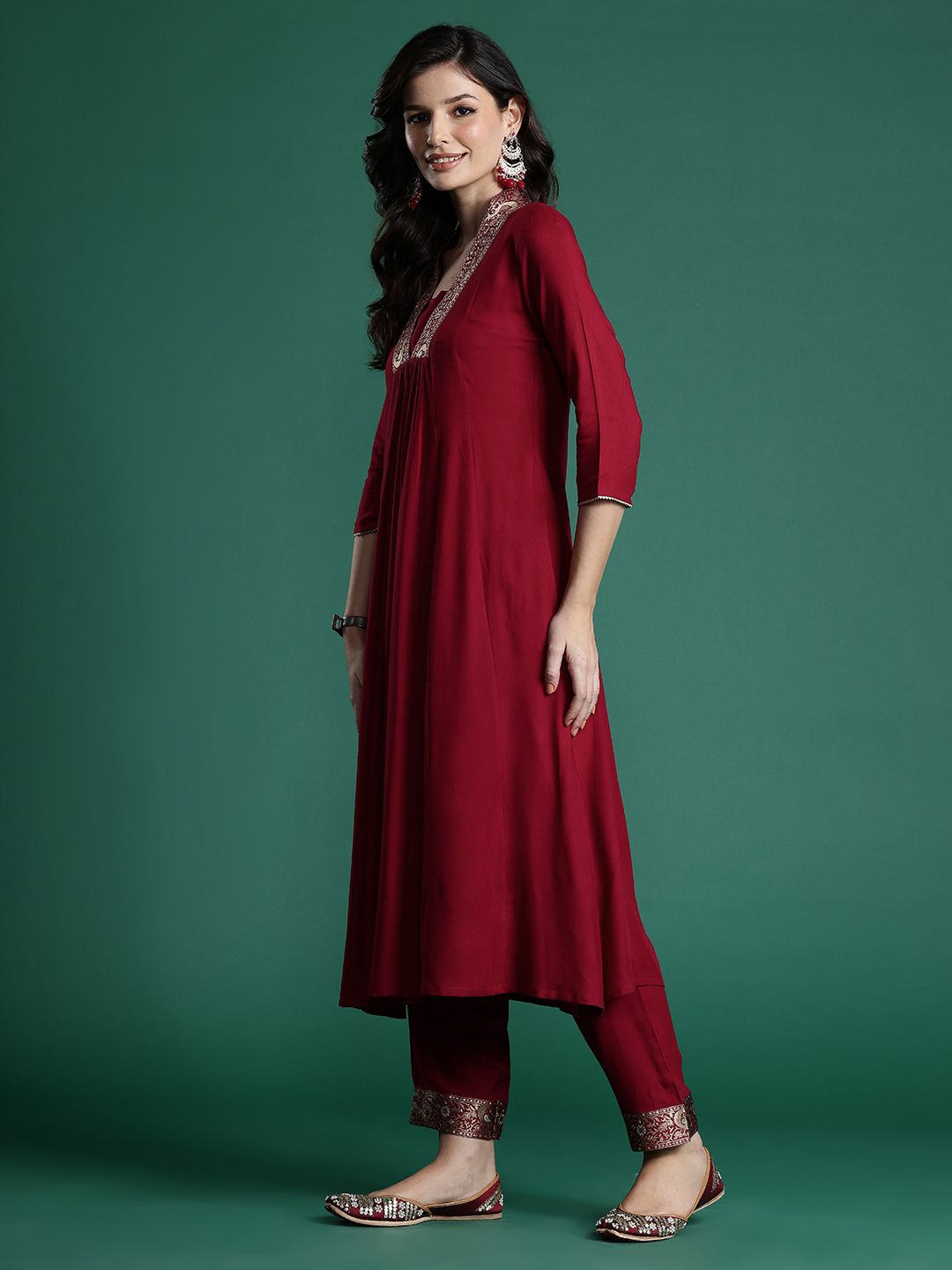 Indyancart IE Ethnic Motifs Zari Pleated Kurta with Trousers