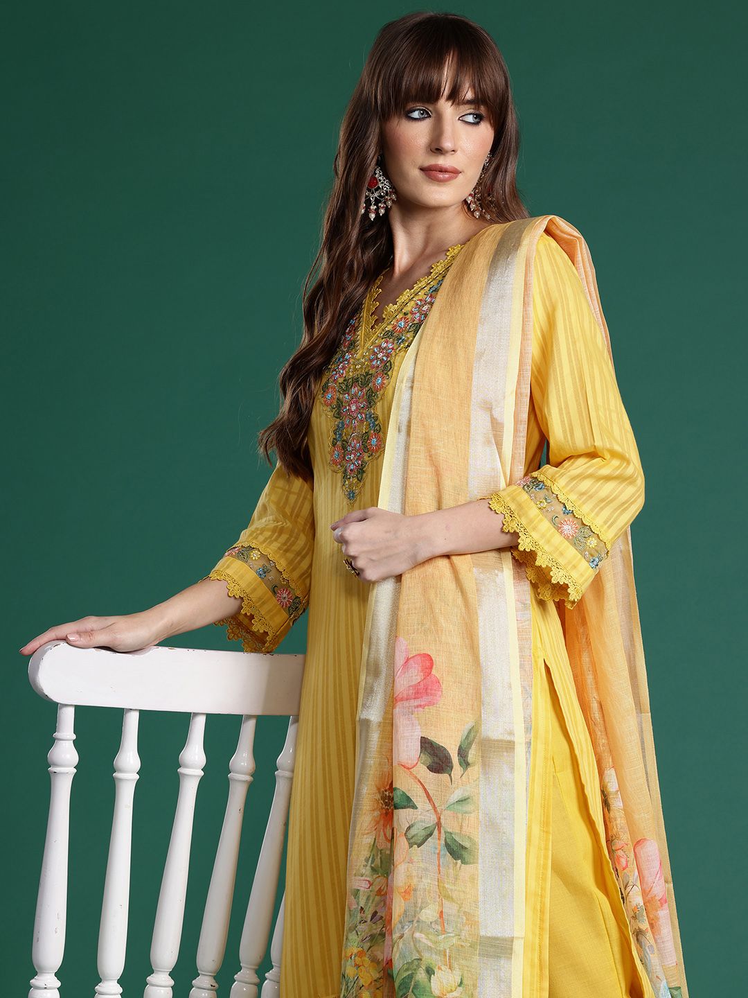 Floral Embroidered Thread Work Linen Kurta with Trousers & With Dupatta