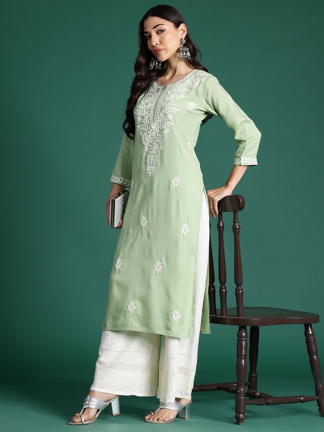 Indyancart IE Ethnic Motifs Embroidered Thread Work Kurta