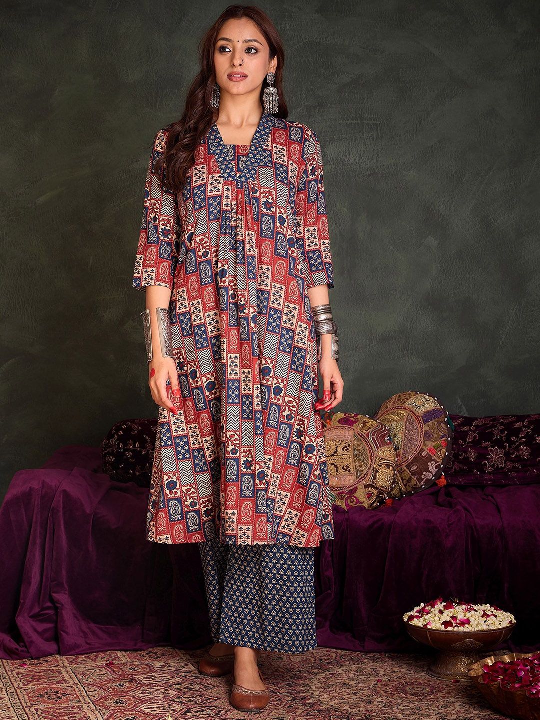 Indyancart IE Printed Square Neck Pure Cotton Tunic With Trouser