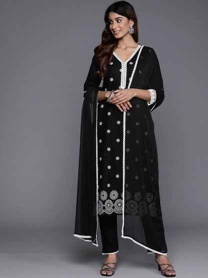 Indyancart VA Women'sFloral Embroidered V-Neck Pure Cotton Straight Kurta with Trousers & Dupatta