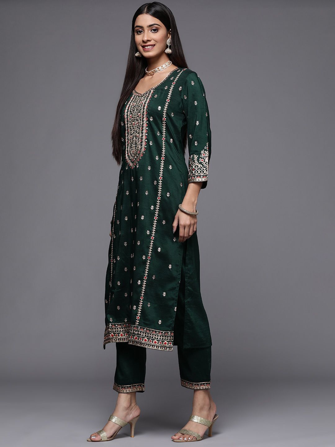 Indyancart VA Women's Ethnic Motifs Embroidered Kurta with EmbroideredTrousers & With Dupatta