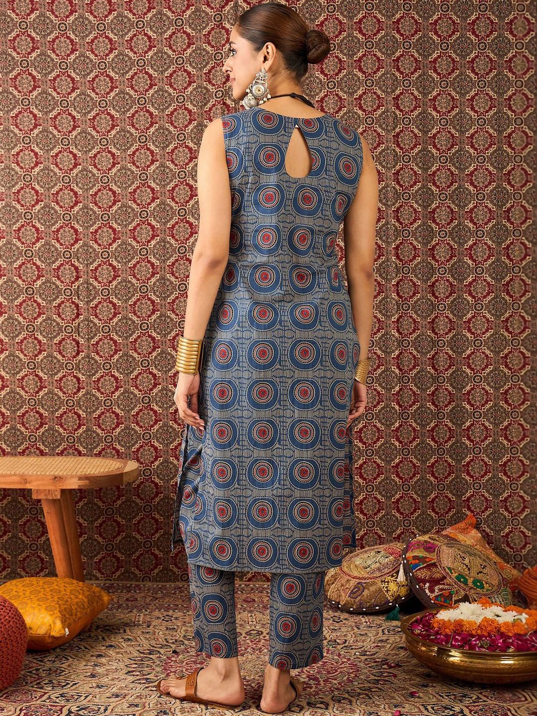 Women Printed Regular Pure Cotton Kurta with Trousers
