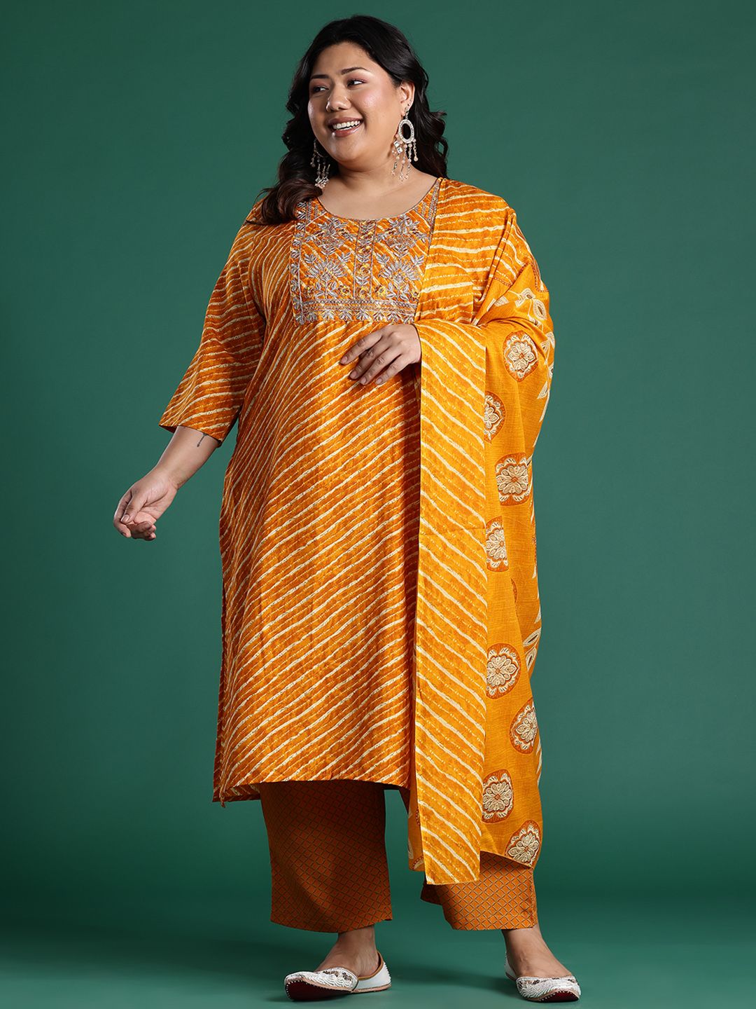 Indyancart Women's Plus Size Leheriya Print Kurta with Palazzos & Dupatta