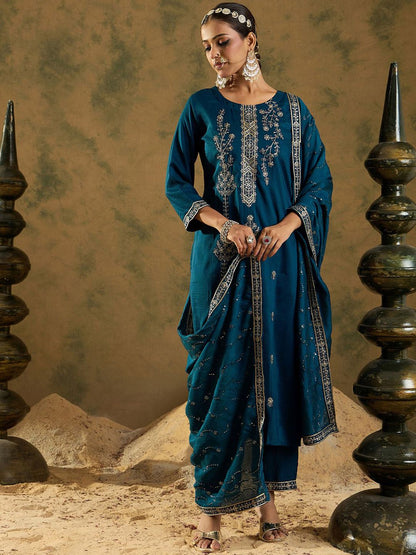 Dhiyona IE Floral Embroidered Zari Work Regular Sleeves Round Neck Silk Blend Kurta Set