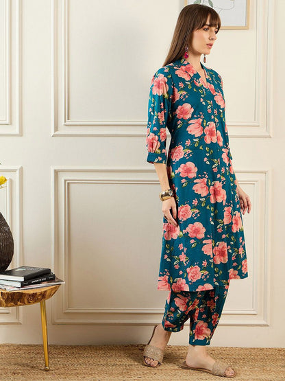 Dhiyona IE Floral Printed V-Neck Straight Tunic With Trousers