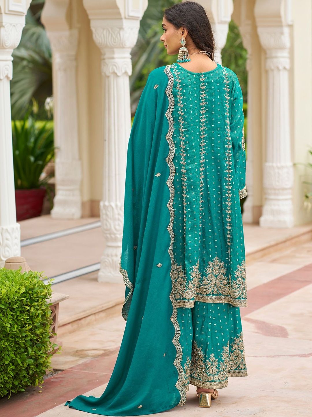Indyancart IE Women Ethnic Motifs Embroidered Regular Thread Work Kurta with Sharara & With Dupatta