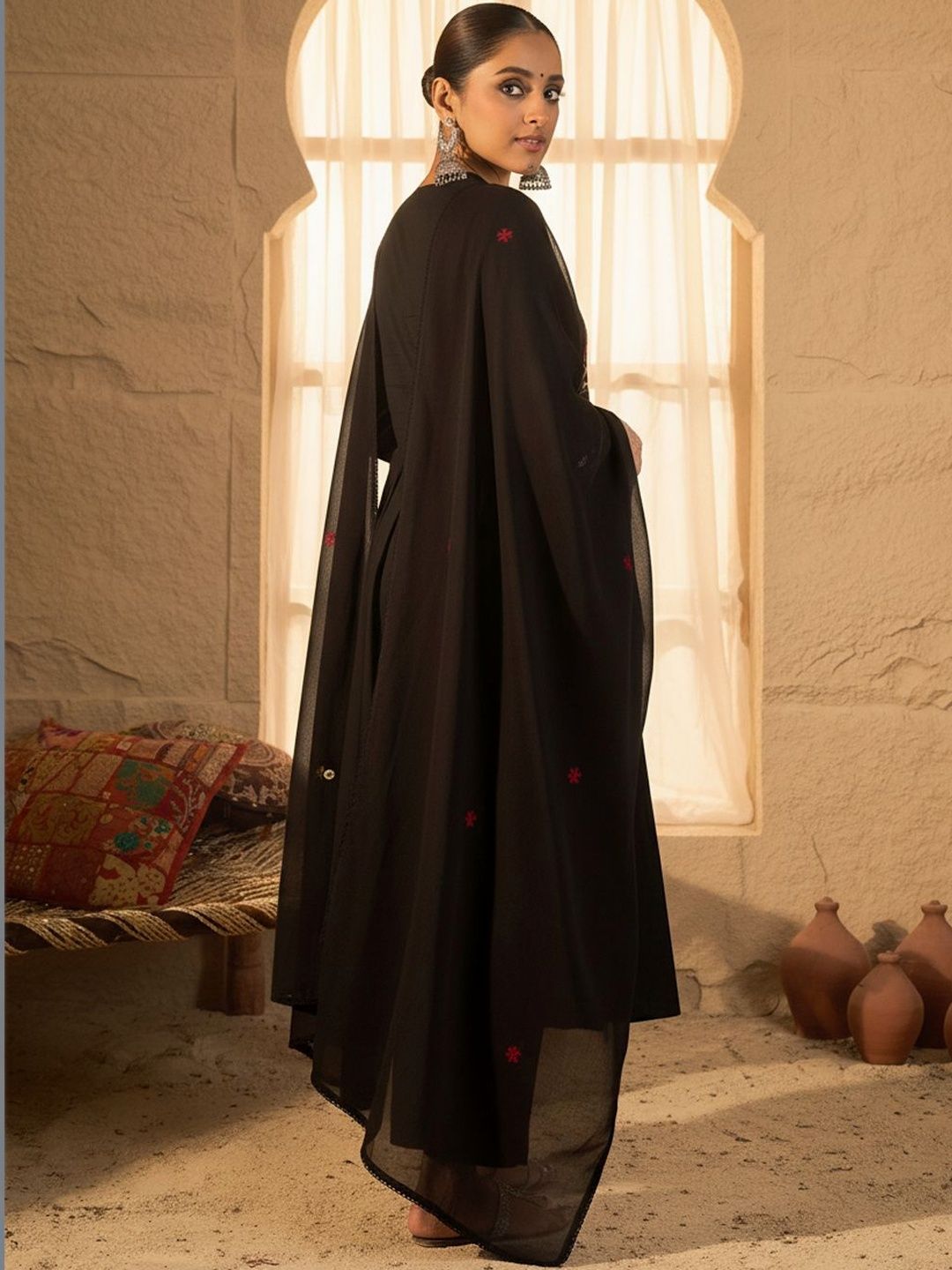 Women Ethnic Motifs Embroidered Regular Thread Work Pure Cotton Kurta with Trousers & With Dupatta