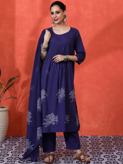 Indyancart SN Women's Floral Printed Pure Cotton A-Line Kurta And Trousers With Dupatta