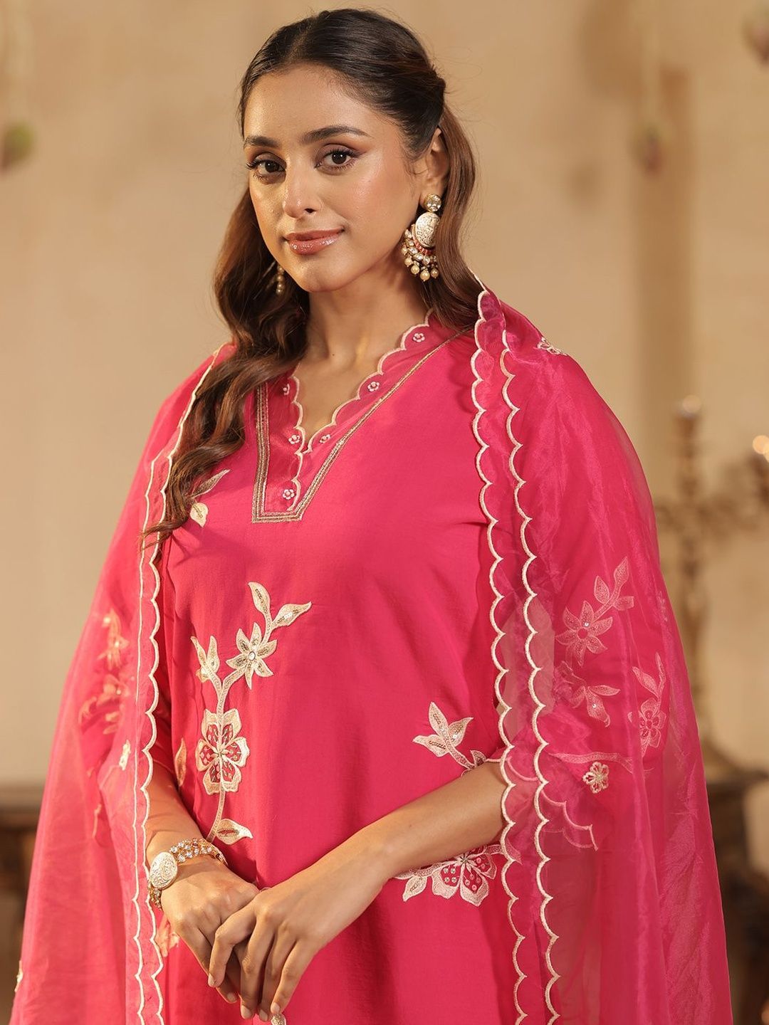 Women Floral Embroidered Regular Sequinned Kurta with Trousers & Dupatta