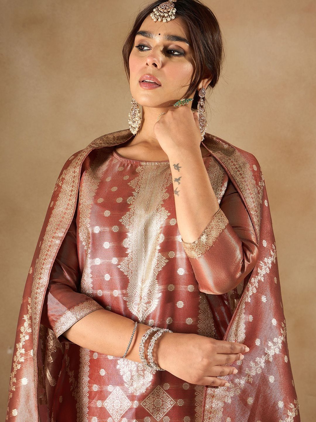 Women Ethnic Motifs Woven Design Regular Kurta With Trousers & Dupatta