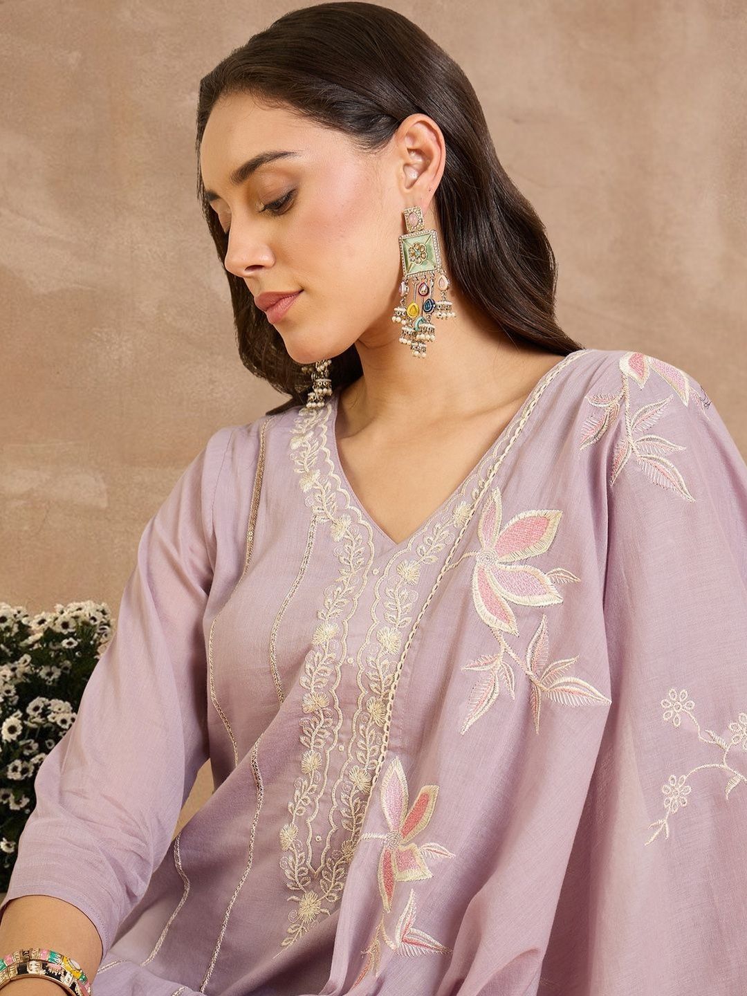 Women Floral Embroidered Regular Thread Work Pure Cotton Kurta with Trousers & With Dupatta