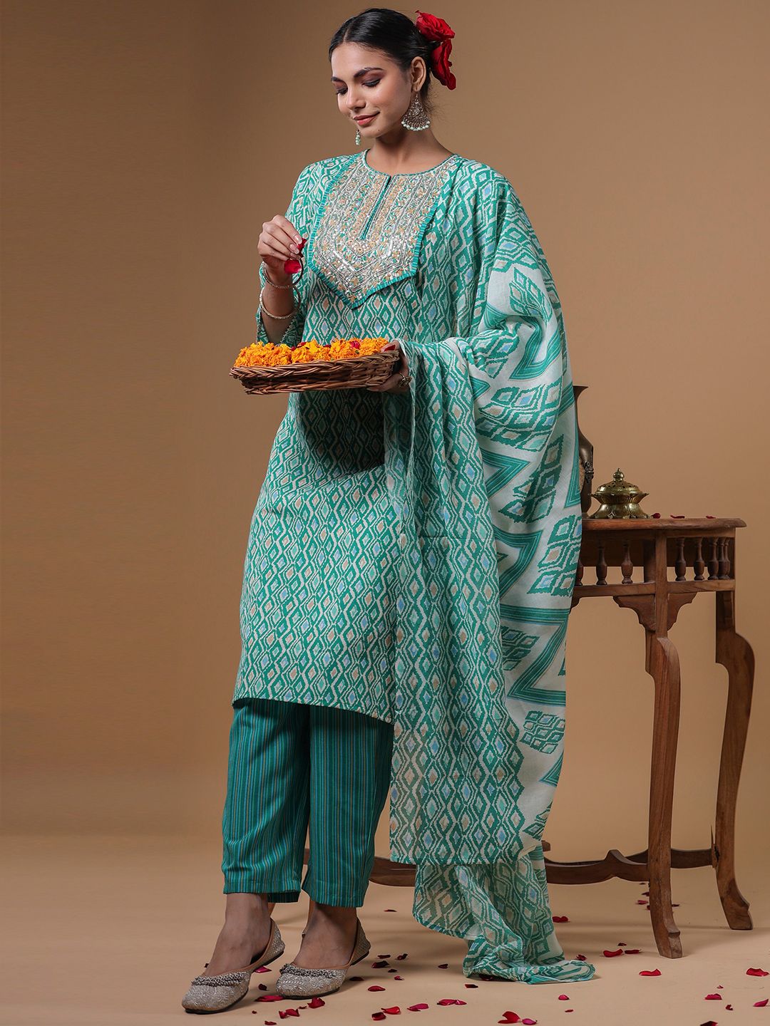 Indyancart IE Women Printed Regular Sequinned Pure Cotton Kurta with Trousers & With Dupatta