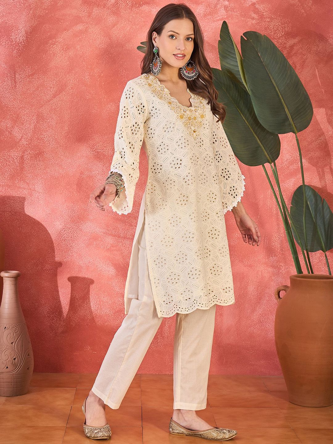 Dhiyona SN Women's Floral Schiffli Embroidered Thread Work Pure Cotton Straight Kurta & Trouser