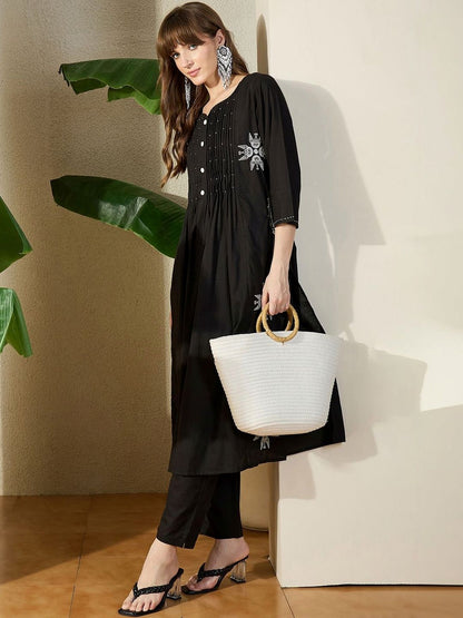 Women Ethnic Motifs Embroidered Pleated Thread Work Pure Cotton Kurta with Trousers