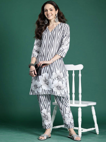 Indyancart IE Printed Top With Trousers Co-Ords