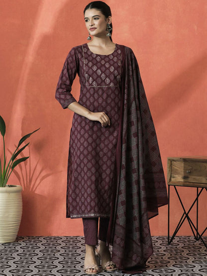 Indyancart SN Women's Floral Printed Gotta Patti Pure Cotton Straight Kurta With Trouser And Dupatta