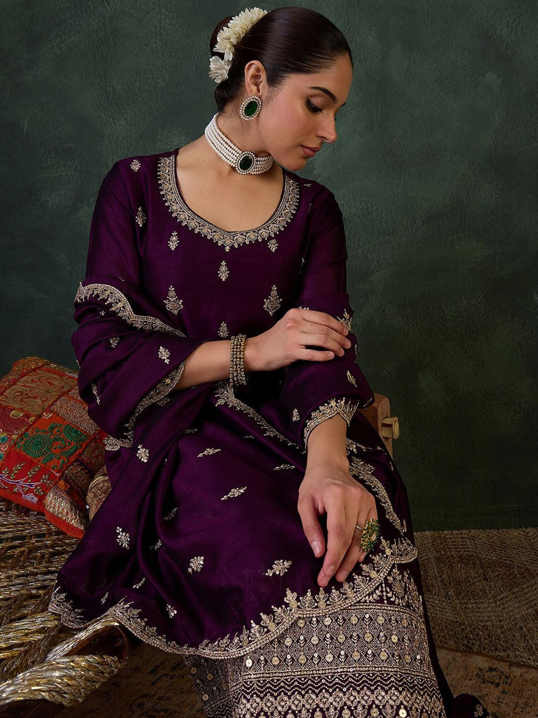Dhiyona IE Floral Embroidered Round Neck Zari Straight Kurta With Trousers & Dupatta