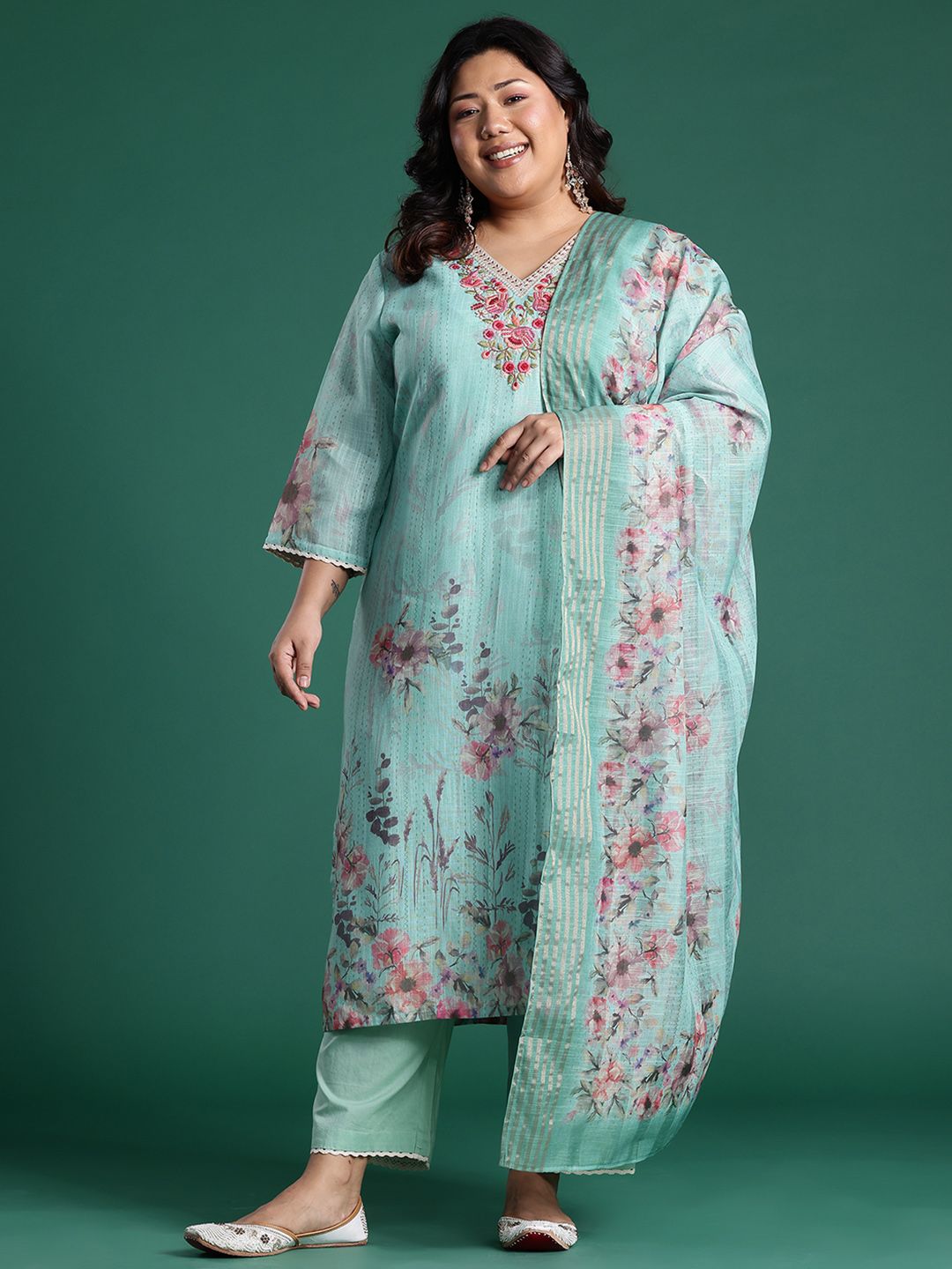 Indyancart Women's Plus Size Floral Print Regular Thread Work Kurta with Palazzos & Dupatta